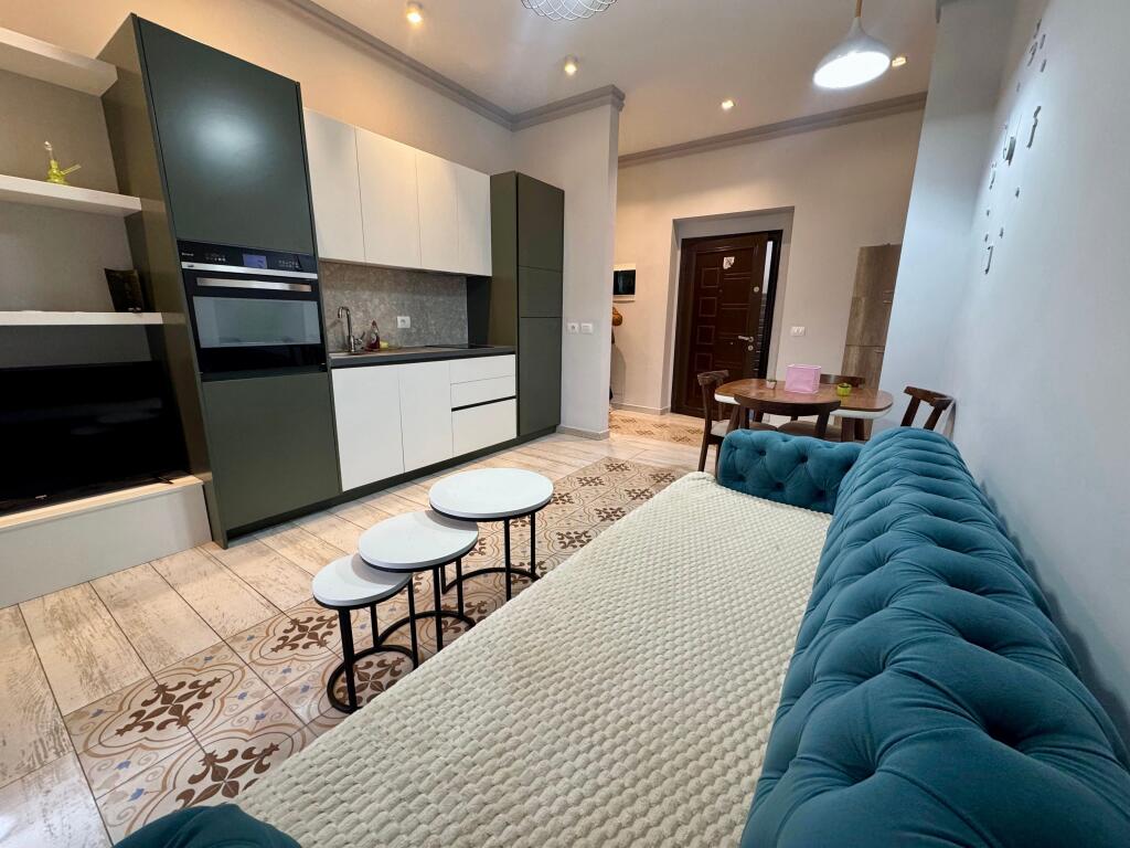 📣 QERA Apartament 2+1 📍 Prane Hotel "Colosseo" 🛣️ Rruga e "Durresit" ✨