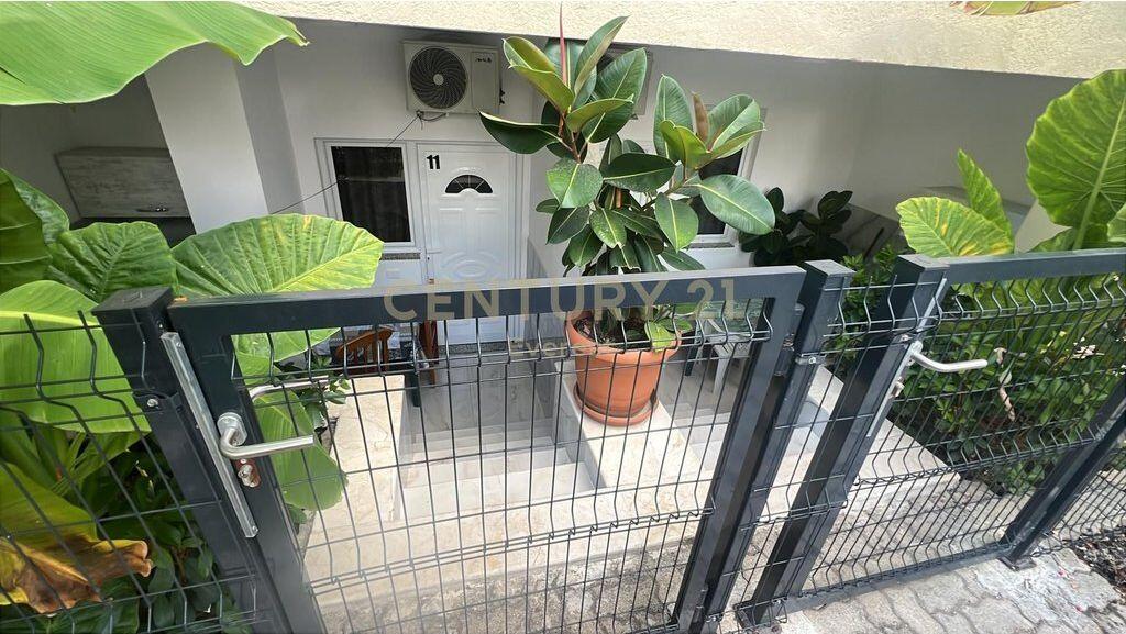 🌊 Hotel për Qira me 22 Garsoniere në Shkëmbin e Kavajës – Investim Turistik