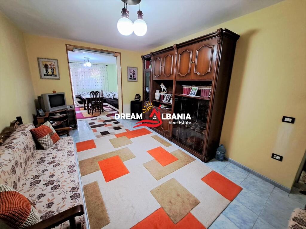 Duplex apartment 3+1 with veranda and 1 basement room for sale on Jordan Misja street near the Serious Crimes Court in Tirana (ID 4139139)
