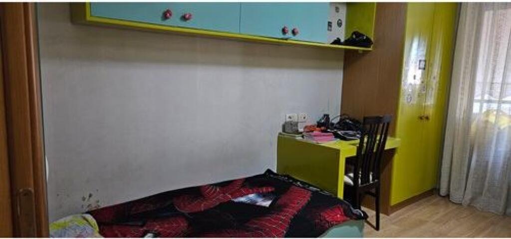 Apartament - Për Qira - Pazari i Ri, Tiranë