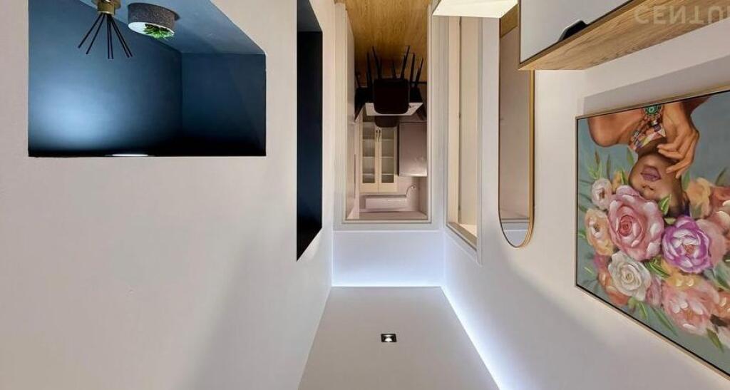 Ofrojme apartament per qira tek medreseja, rruga e dibres!