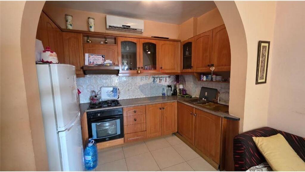🏢 Apartament 2+1 për Shitje – Qendra e Vlorës, pranë Bashkisë