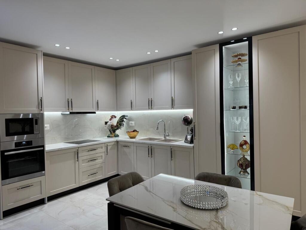 Villa for rent 2+1+2 at Architect Sinani street