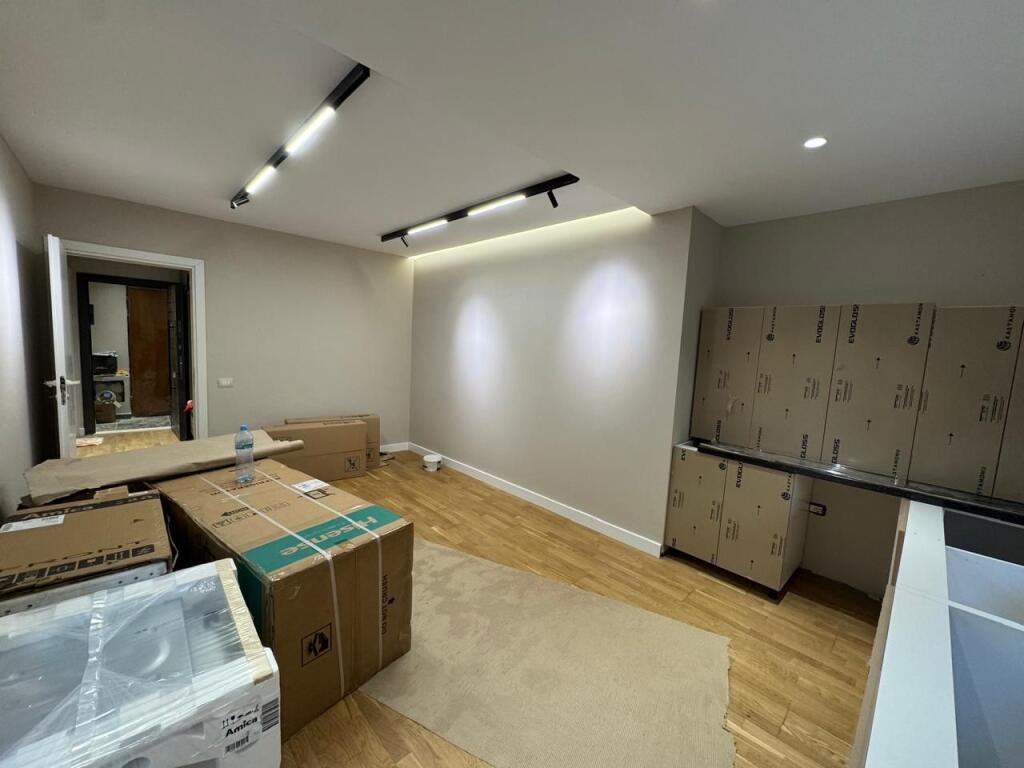 Jepet me qira apartamente 1+1, te Pavaroti