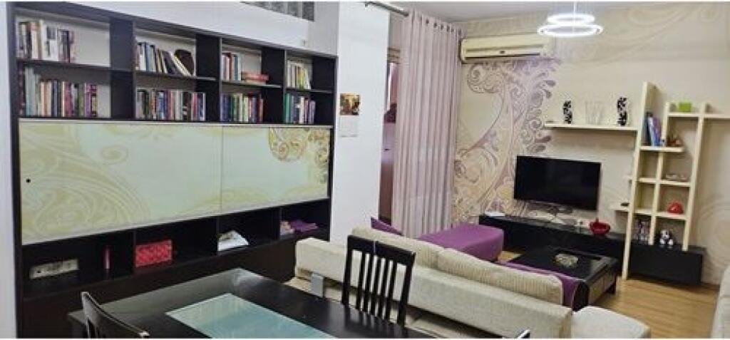 Apartament - Për Qira - Pazari i Ri, Tiranë