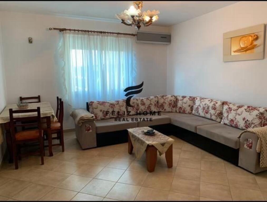 SHITET APARTAMENT 1+1 ISH STACIONI I TRENIT 16.000.000 LEKE