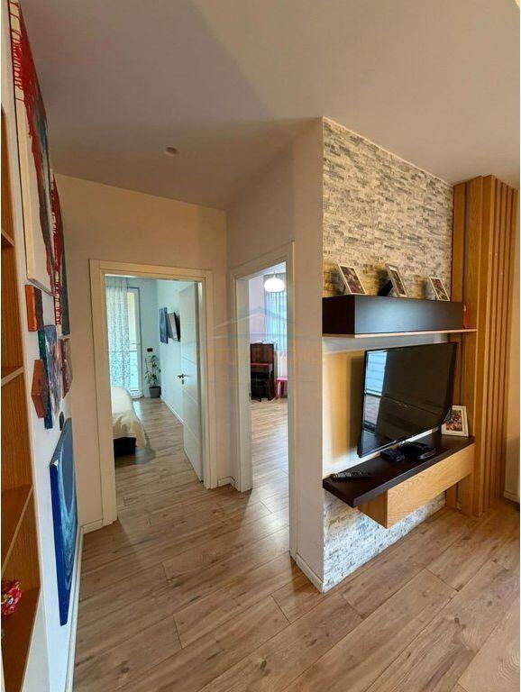 Shitet, Apartament 2+1, Rruga Gramoz Pashko, Fakulteti Ekonomik.