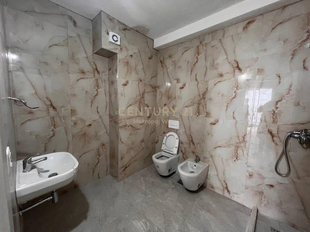 Apartament 2+1+2 me Qira, Farmacia 10