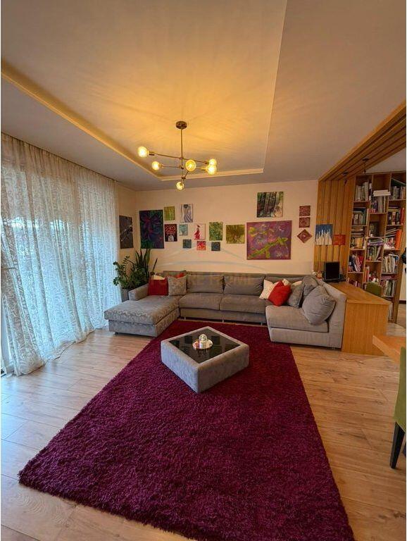 Shitet, Apartament 2+1, Rruga Gramoz Pashko, Fakulteti Ekonomik.