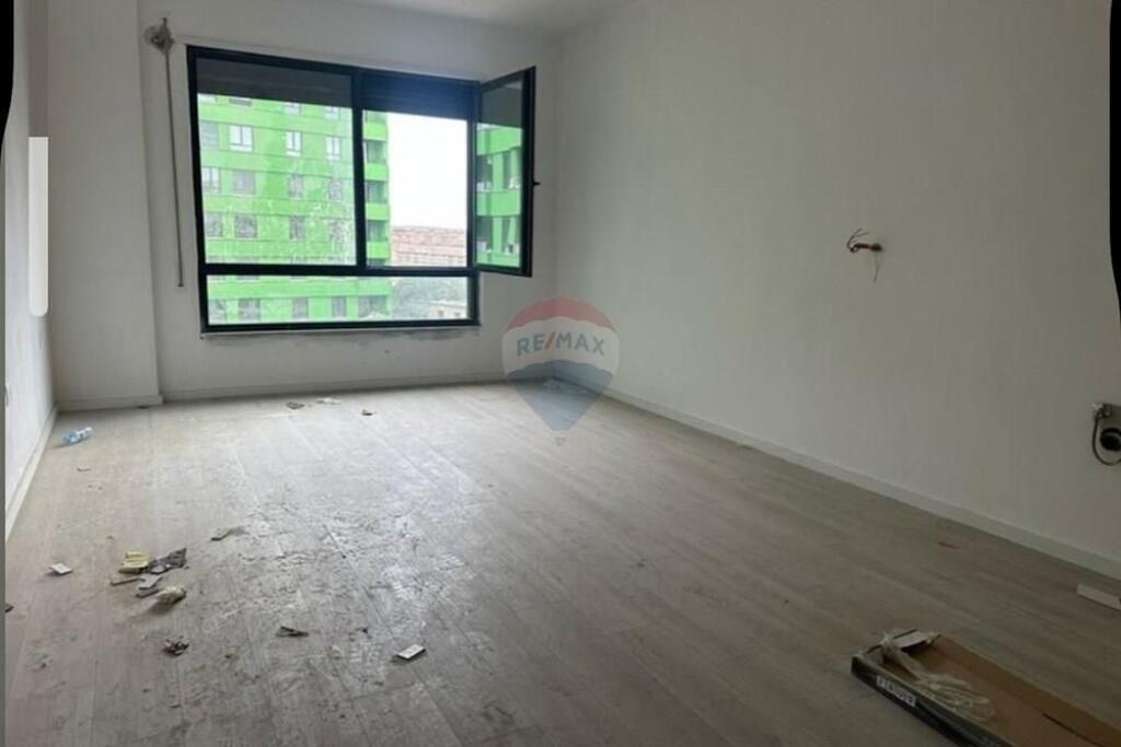 Apartament per shitje ne rrugen 5 Maji