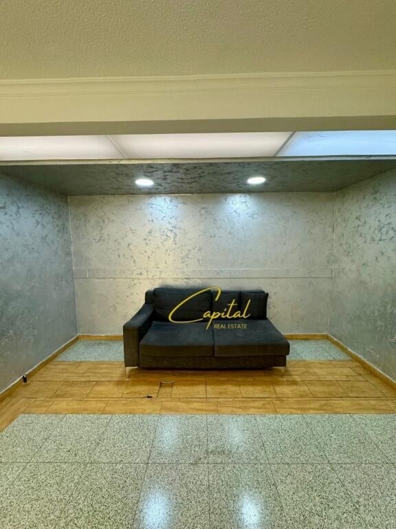 LOCALE COMMERCIALE IN AFFITTO 655 M2 VIA KAVAJES 5.800 EURO