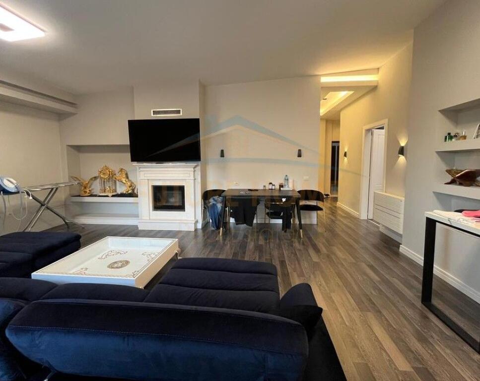 Shitet, Apartament 3+1+2+Verande, Rezidenca FZ, Liqeni i Thate