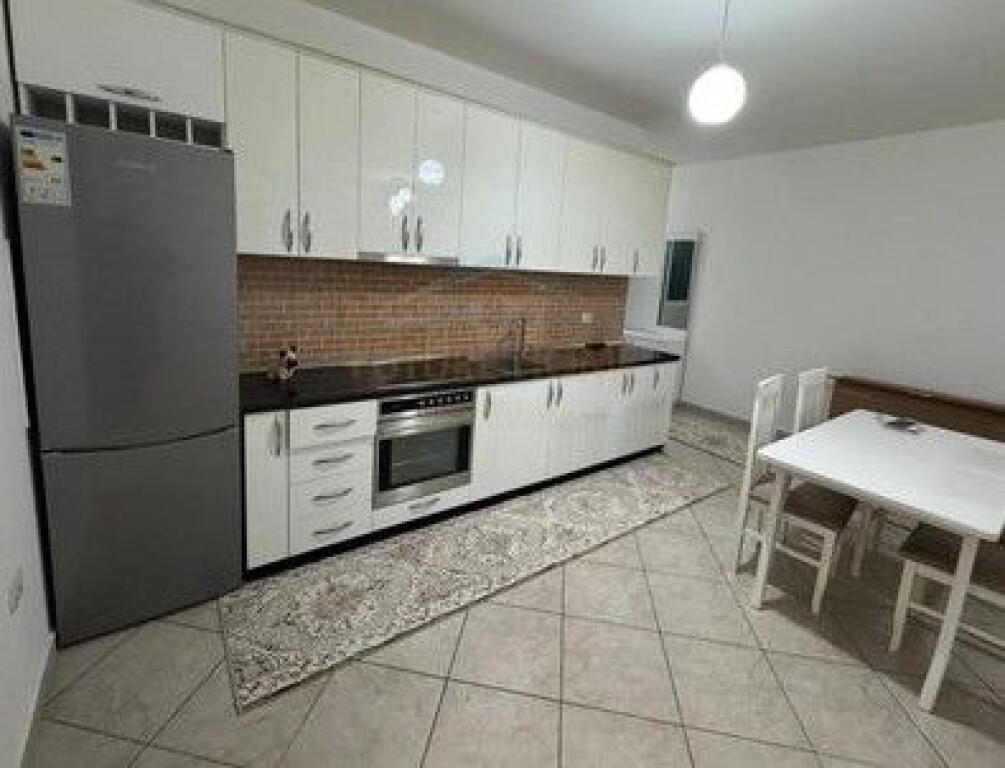 Affitto, Appartamento 2+1+2, 5 Maji, Tirana
