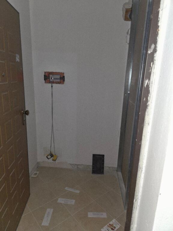 Shitet apartament 1+1 ne Fresk