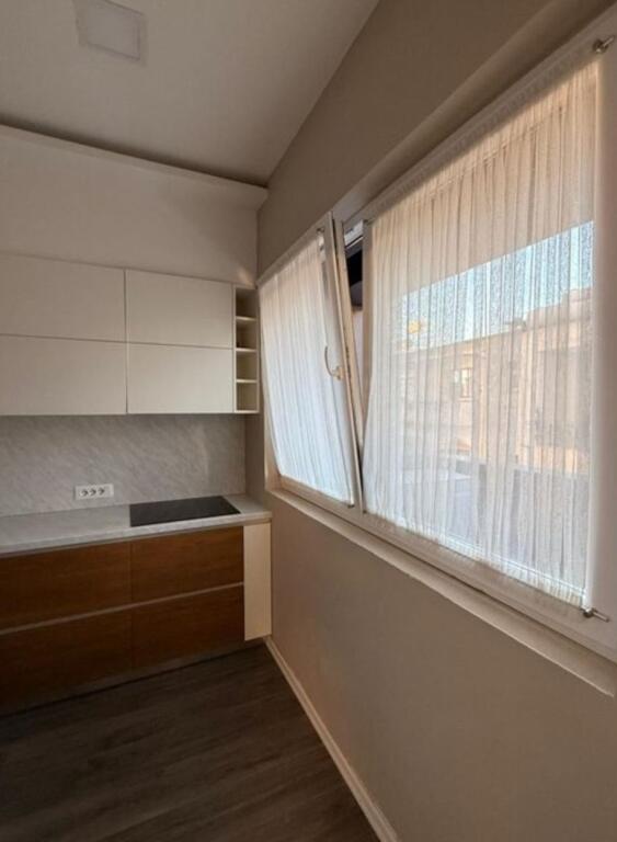 Jepet me Qira – Apartament 2+1 + Post Parkimi, pas Kafe “Flora”