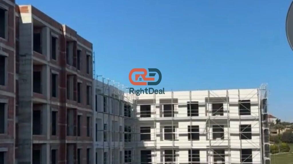 Ne Paskuqan, Shitet Apartament 2+1 Prane Liqenit Dhe 2 Minuta Larg Unazes Se Madhe!