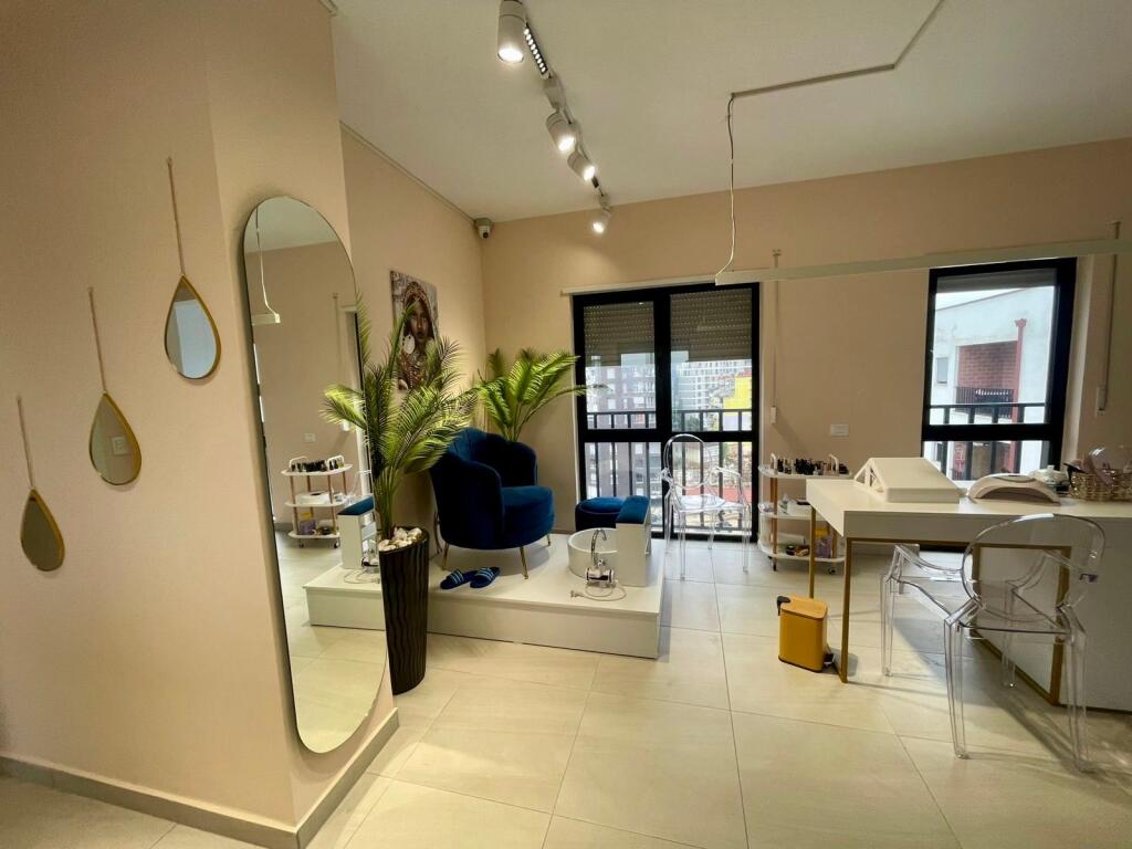 📣 IN VENDITA Appartamento 3+1 Con 2 Bagni 📍 Vicino Villa Gold 🛣️ Via "Dibres" 💶 261.000 Euro ✨