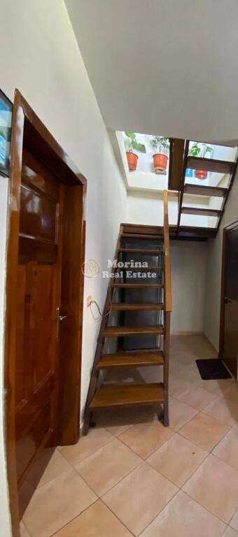 Rent | Private house 3 + 1 | Zogu i Parë Boulevard | 850 €/month