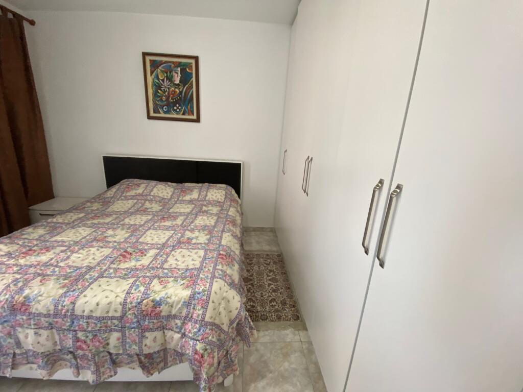 1+1,i mobiluar te dixhitalbi te komune e parisit,cmimi 650 euro