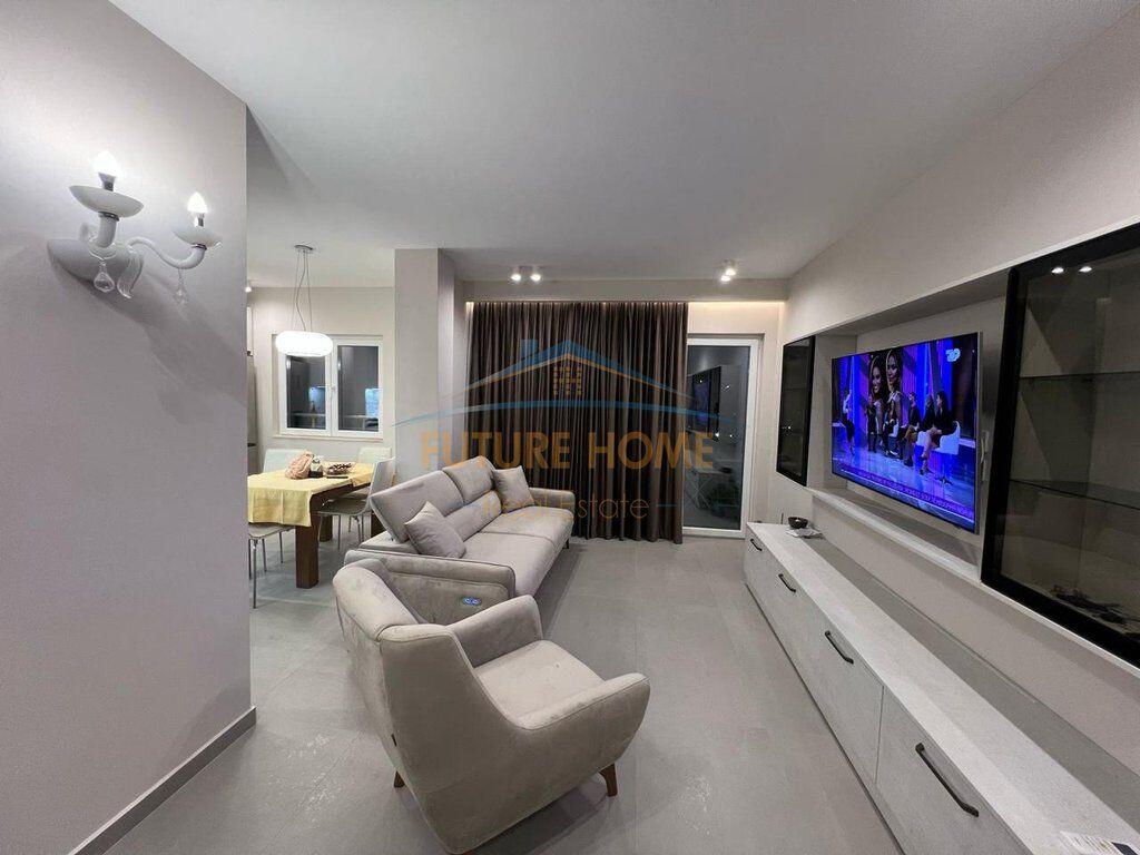 Rent, 1+1 Apartment at the Paris Commune!