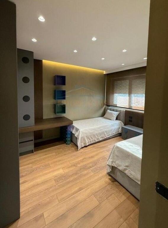 Qera,Apartament 2+1+Post Parkimi, Rruga e Durresit, Tirane