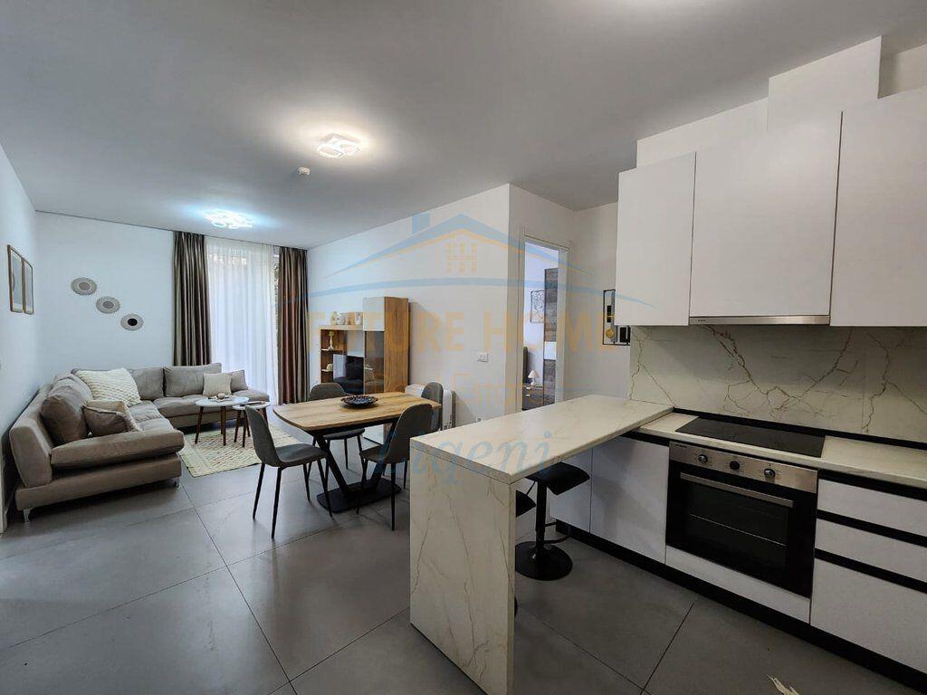 Affitto, Appartamento 2+1+Veranda+Posto Auto, Complesso Forest, Tirana