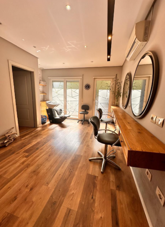 🏢 Don Bosko – Business premises for rent (Hairdresser / Aesthetics)  