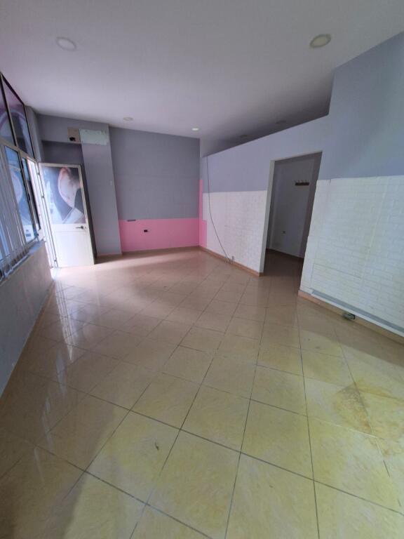 Shop for sale near the street “Kongresi i Manastirit”