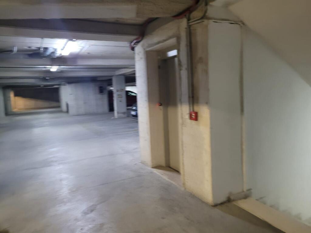 Shitet post parkimi te 21 Dhjetori