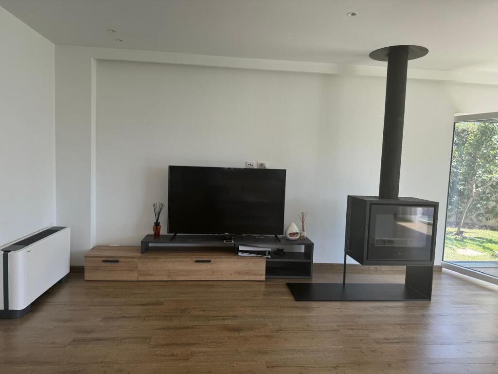 Jepet me Qira Vilë Luksoze në Rezidencë Private – Zona TEG | Long Hill