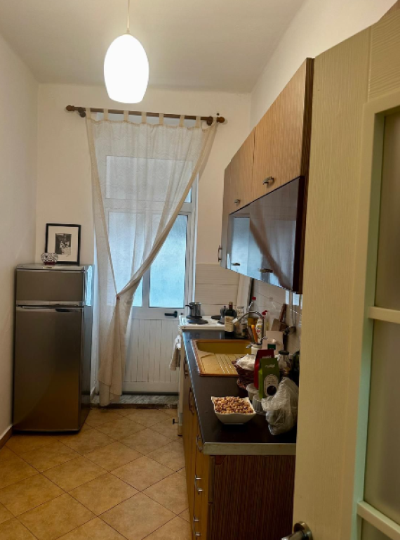 🏡 Shitet Apartament 1+1 – Rruga e Durrësit 📍