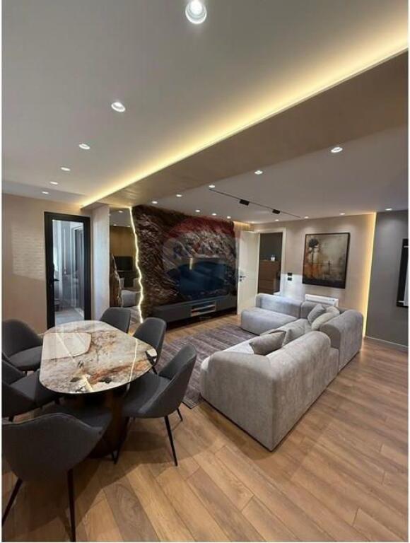 AFFITTO APPARTAMENTO 2+1 VIA DURAZZO !