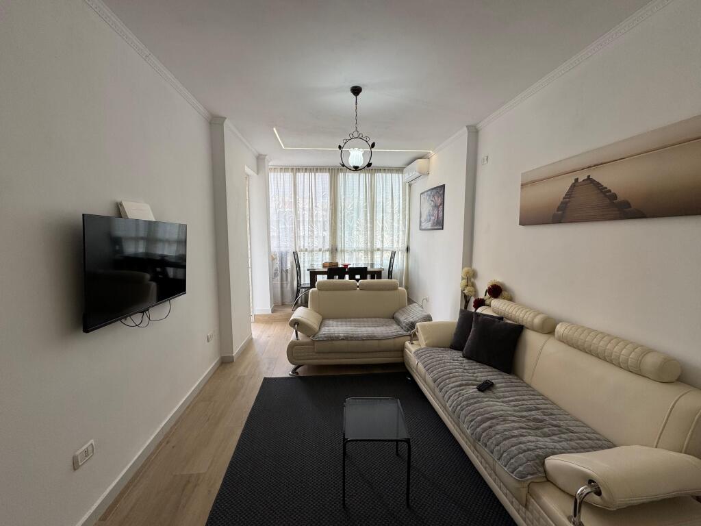 Apartment 1+1 for rent in neighborhood 13 Durres