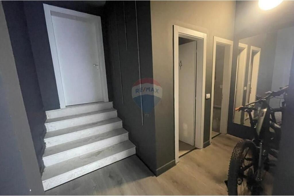 Premises for rent on Bardhok Biba street (behind Sami Frasheri high school)