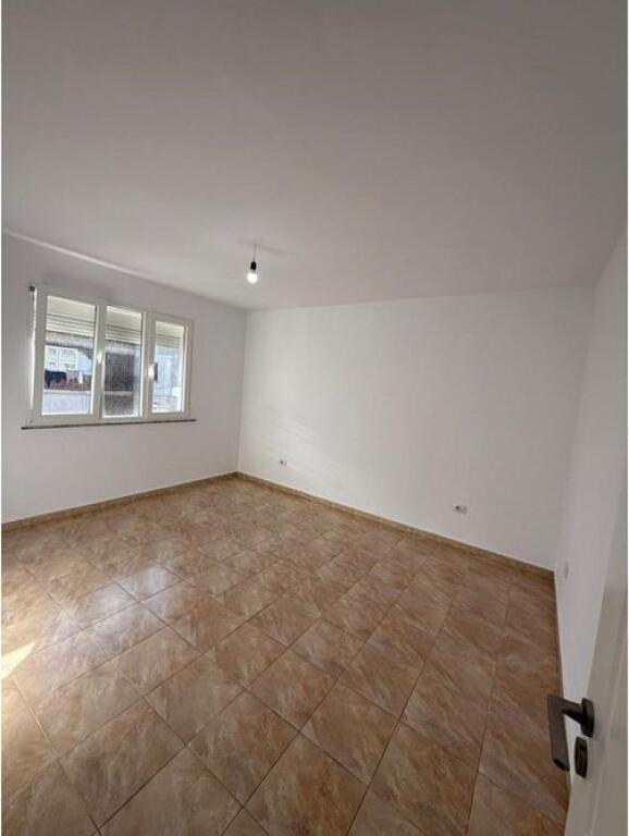 SHESIM APARTAMENT 1+1 prane 21 DHJETORIT!