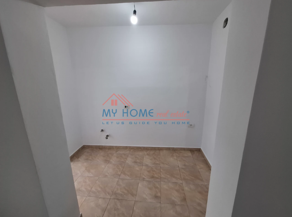 Apartament 1+1 ne shitje 21 Dhjetori ne Tirane