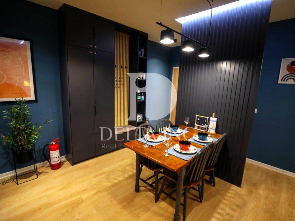 Shitet apartament 2+1 tek Shallvaret