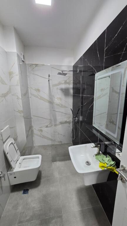 Si affittano 2 appartamenti 1+1, 5 maggio