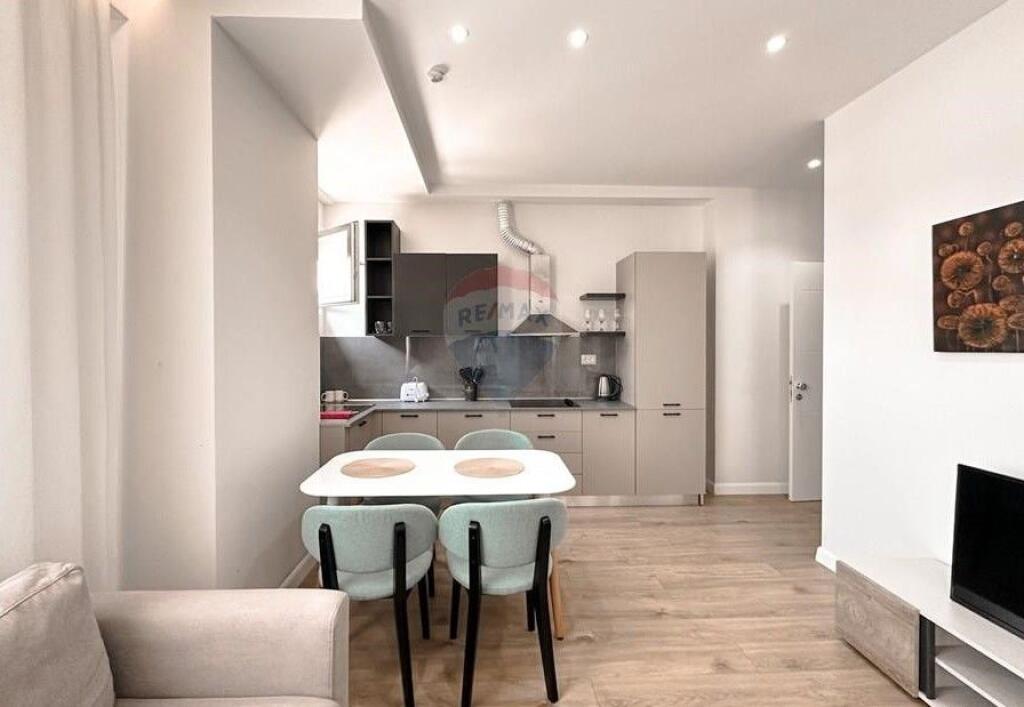 Shiten 4 apartamente ne Porcelan