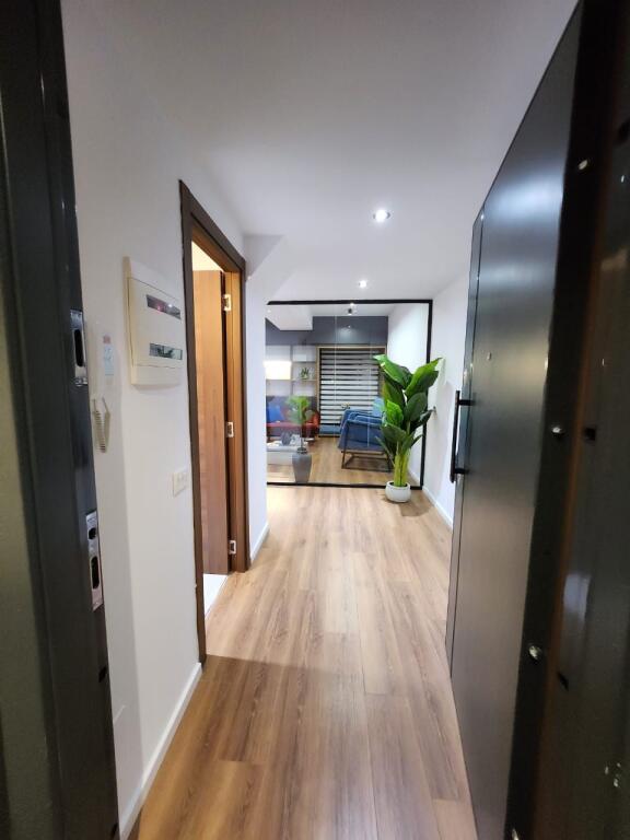 🏢 For Rent – Office Space Square21