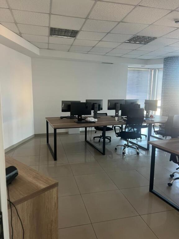 office for rent, Selvia