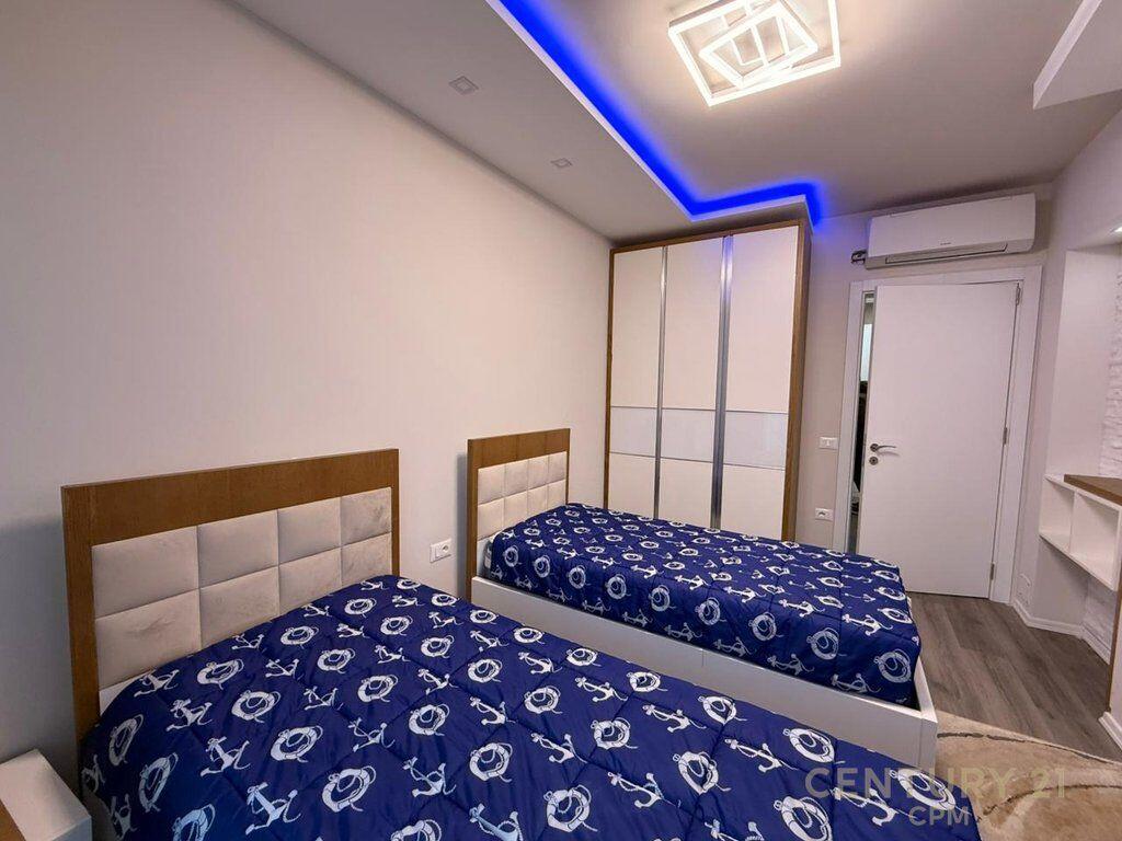 LUXURY APARTMENT FOR RENT 2+1+PARKING SPACE NEAR KAFE FLORA! 1,700 € /Month Total Area 130m2