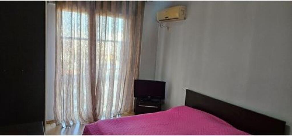 Apartament - Për Qira - Pazari i Ri, Tiranë