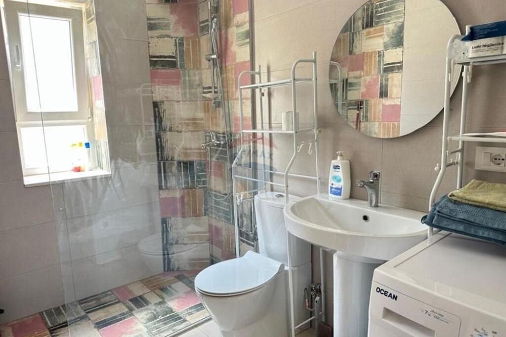 Jepet me qira garsoniere te Mine Peza