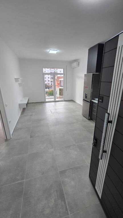 Si affittano 2 appartamenti 1+1, 5 maggio