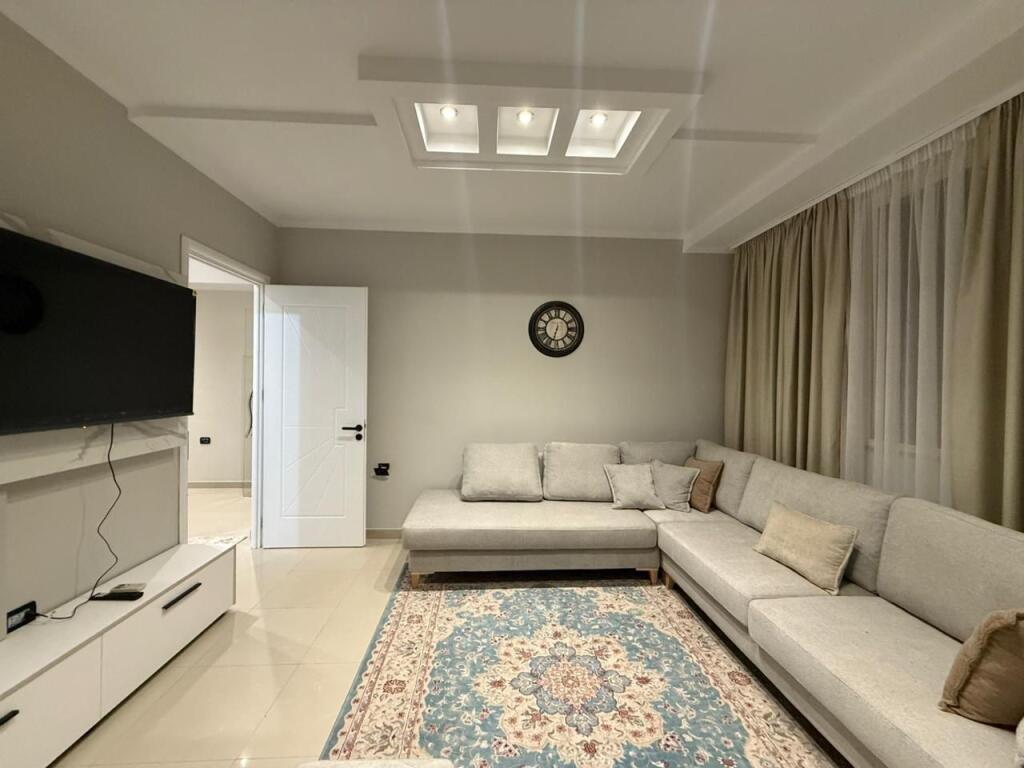 🏡 Modern Apartment 2+1 for Rent – 5 May Street