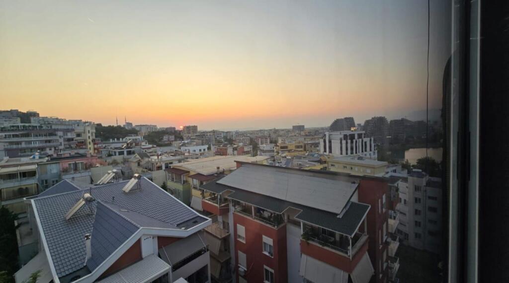 🏠 Jepet me qira apartament 1+1