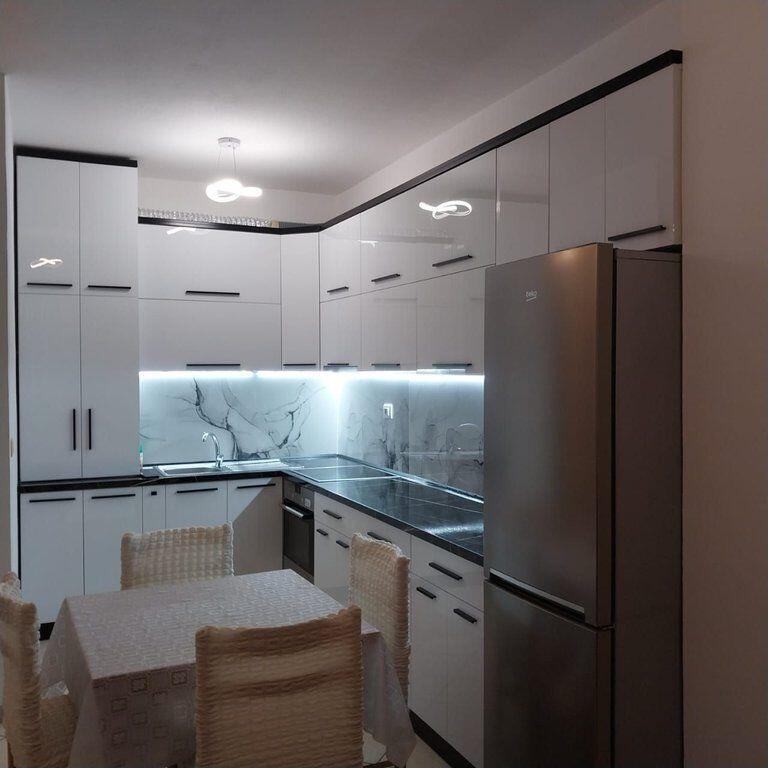 Apartament 1+1 ME QIRA ASTIR