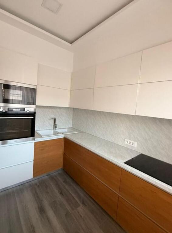 Jepet me Qira – Apartament 2+1 + Post Parkimi, pas Kafe “Flora”