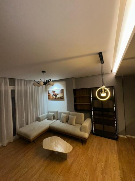 🏠 Appartamento 2+1 in affitto – Centro